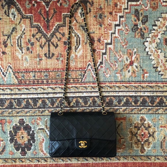 SOLD***Chanel Vintage Classic Medium Double Flap Bag - Picture 7 of 14